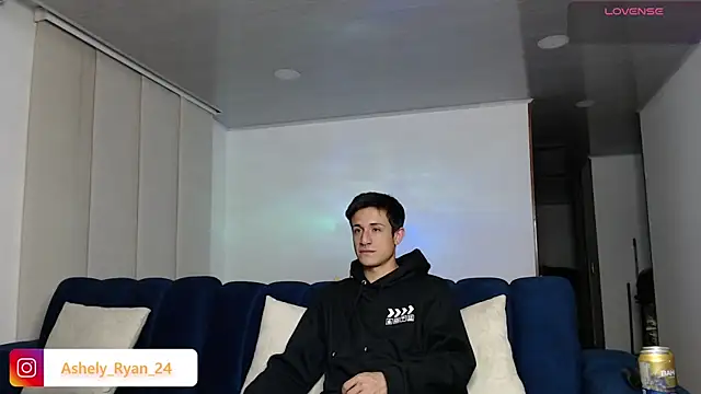 ashely ryan24 online show from January 27, 2:10 am