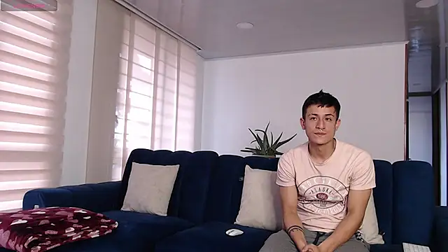 ashely ryan24 online show from March 10, 10:02 pm