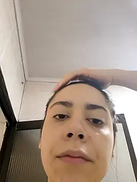 LauGrayJ online show from March 19, 9:37 pm