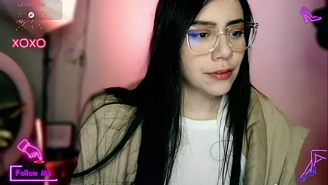 LauGrayJ online show from November 9, 6:33 am