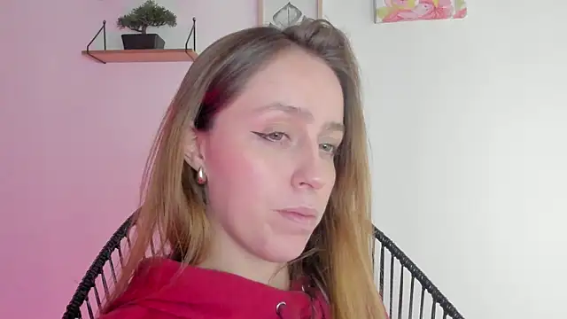 Snapshot of SofiaGc chatting on December 17, 5:51 am SofiaGc online show from December 17, 5:51 am