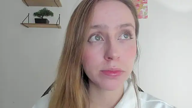 Snapshot of SofiaGc chatting on December 22, 4:17 am SofiaGc online show from December 22, 4:17 am