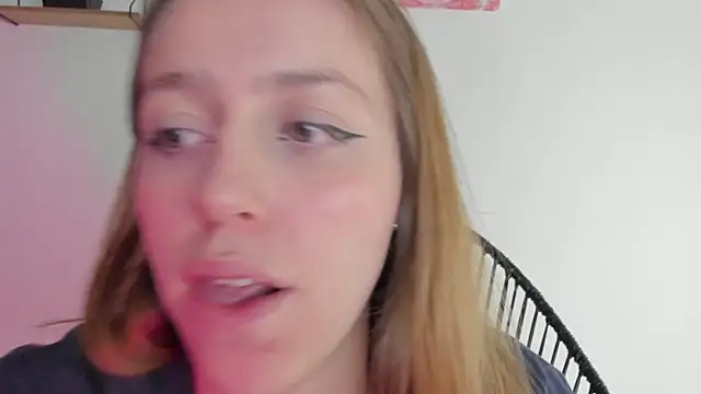 Snapshot of SofiaGc chatting on December 27, 6:03 am SofiaGc online show from December 27, 6:03 am