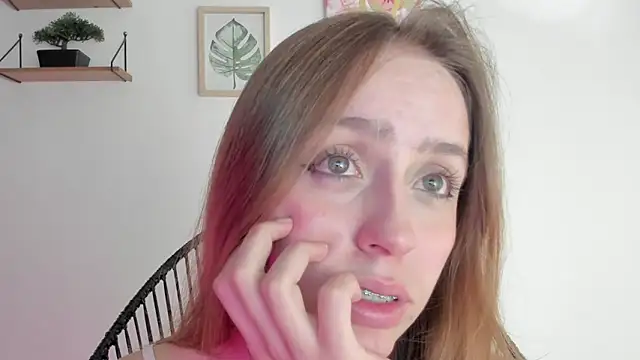 Snapshot of SofiaGc chatting on January 24, 7:19 am SofiaGc online show from January 24, 7:19 am