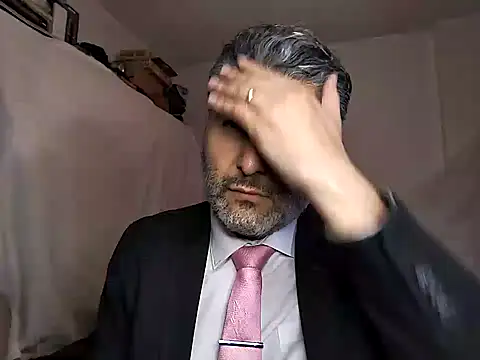 Snapshot of BushBator chatting on January 24, 8:34 am BushBator online show from January 24, 8:34 am