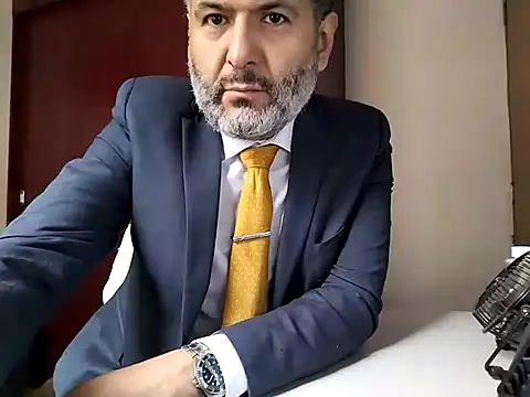 Snapshot of BushBator chatting on February 19, 7:59 pm BushBator online show from February 19, 7:59 pm