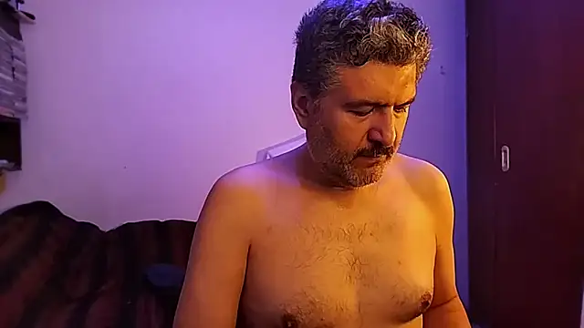 Snapshot of BushBator chatting on September 30, 6:35 pm BushBator online show from September 30, 6:35 pm