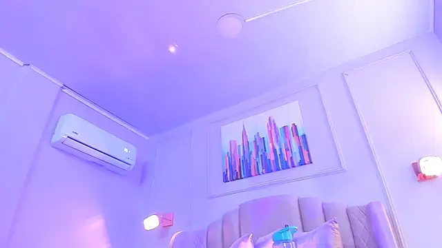 bigboobsnaughty1 online show from November 21, 10:47 am