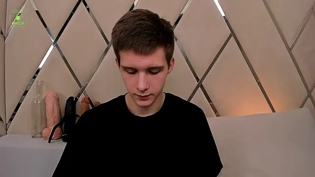 Snapshot of MarkGWalker chatting on December 14, 10:56 am MarkGWalker online show from December 14, 10:56 am