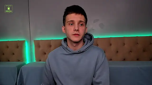 Snapshot of MarkGWalker chatting on January 22, 10:29 am MarkGWalker online show from January 22, 10:29 am