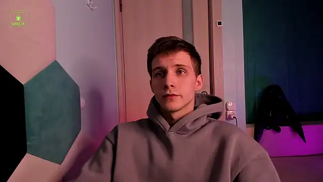 Snapshot of MarkGWalker chatting on February 20, 4:39 am MarkGWalker online show from February 20, 4:39 am