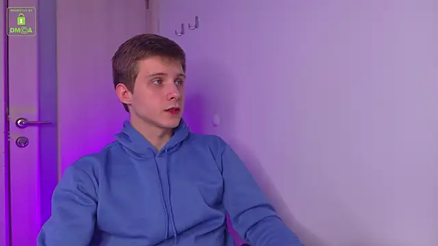 Snapshot of MarkGWalker chatting on March 14, 4:21 am MarkGWalker online show from March 14, 4:21 am