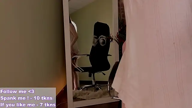 VioletMills online show from December 26, 3:16 am