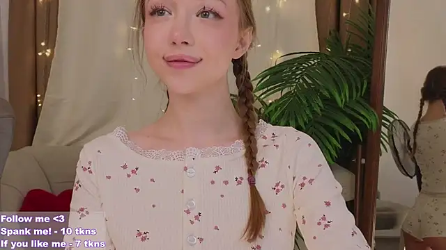 VioletMills online show from February 2, 9:02 pm