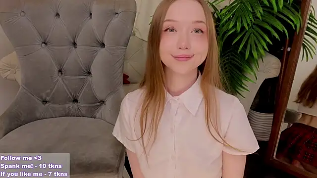 VioletMills online show from February 4, 8:49 pm