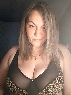 Snapshot of Ant0nina chatting on January 19, 10:17 pm Ant0nina online show from January 19, 10:17 pm