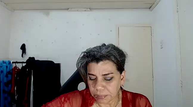 Snapshot of vikyadams chatting on March 6, 1:16 am vikyadams online show from March 6, 1:16 am