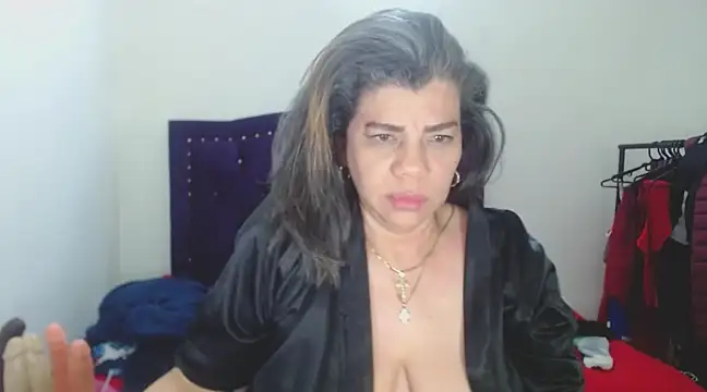 Snapshot of vikyadams chatting on March 22, 8:51 am vikyadams online show from March 22, 8:51 am