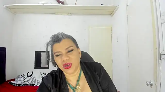 Snapshot of vikyadams chatting on September 25, 11:14 am vikyadams online show from September 25, 11:14 am