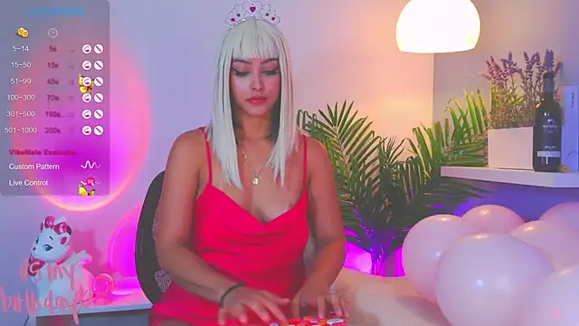 catalina  lovers online show from January 31, 4:06 pm