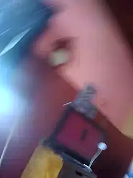 tyffani420 online show from December 3, 6:17 pm