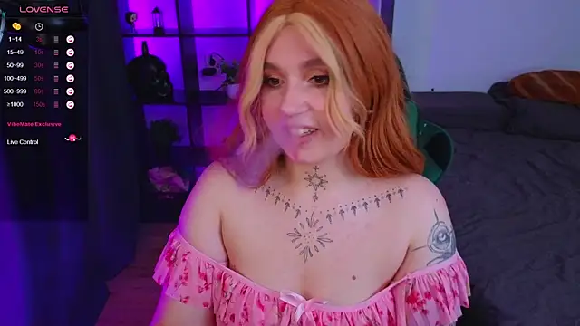 The Full Red Moon online show from February 5, 2:48 pm