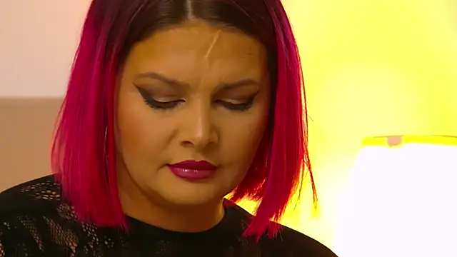 Snapshot of RissaRheys chatting on December 3, 8:50 pm RissaRheys online show from December 3, 8:50 pm