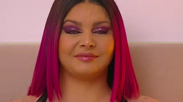 Snapshot of RissaRheys chatting on February 3, 8:24 pm RissaRheys online show from February 3, 8:24 pm