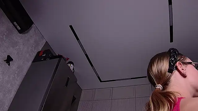 Snapshot of eelizabeth chatting on January 30, 8:22 am eelizabeth online show from January 30, 8:22 am