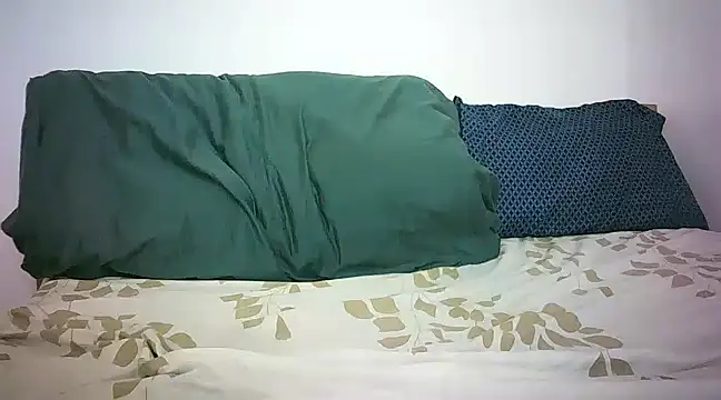 Cryaluna online show from December 18, 12:07 pm