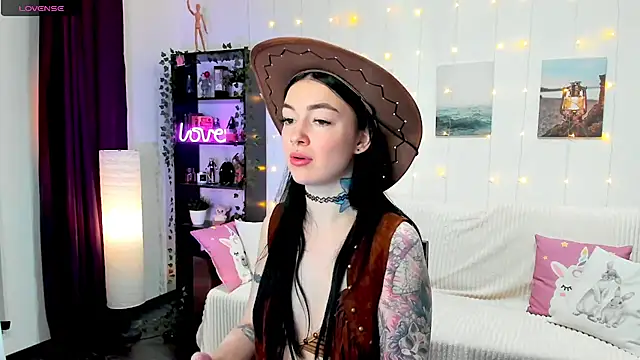 Magic Allie online show from January 9, 7:50 pm