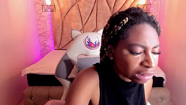 Queen perla  online show from January 24, 12:10 pm