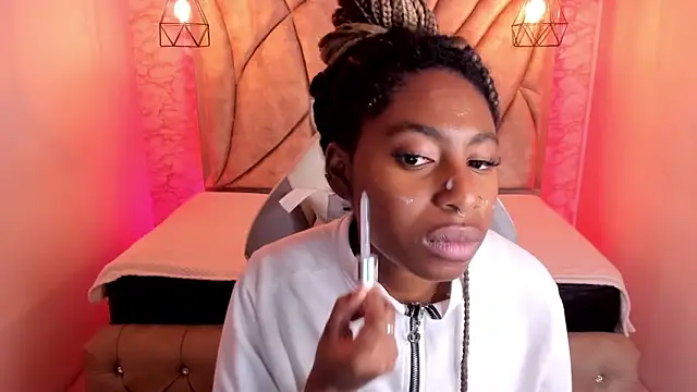 Queen perla  online show from February 19, 12:11 pm