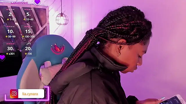 Queen perla  online show from September 25, 12:20 pm