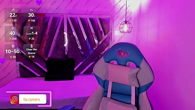 Queen perla  online show from September 30, 11:59 am