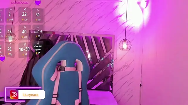 Queen perla  online show from October 7, 12:24 pm