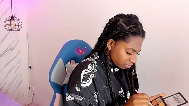 Queen perla  online show from November 11, 11:32 am