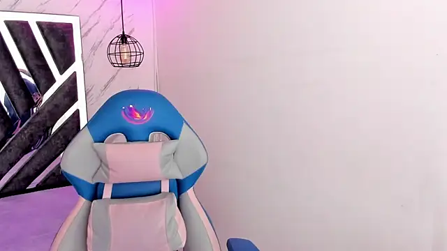 Queen perla  online show from November 13, 11:42 am