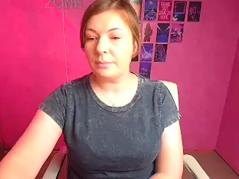 Snapshot of Lissmilf chatting on December 14, 12:54 pm Lissmilf online show from December 14, 12:54 pm