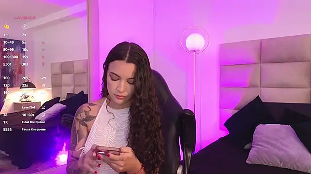 Snapshot of mssjulia chatting on December 20, 9:06 pm mssjulia online show from December 20, 9:06 pm