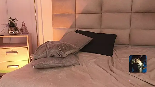 Snapshot of mssjulia chatting on January 22, 12:27 am mssjulia online show from January 22, 12:27 am