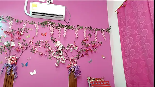 Watagatapitusberry1 online show from March 17, 4:19 am