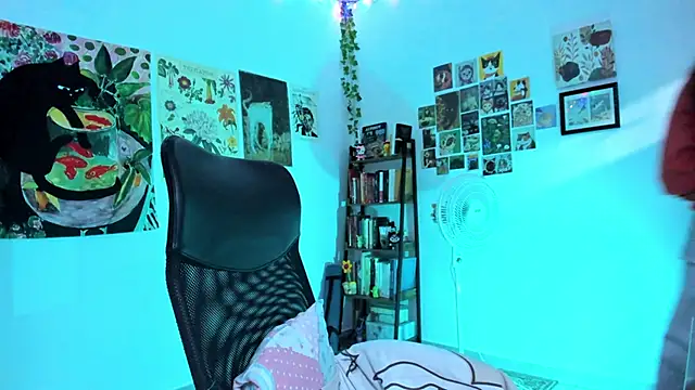 Conlosmichis online show from September 24, 12:03 am