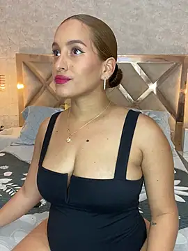 Agnescruzz online show from January 31, 5:32 pm