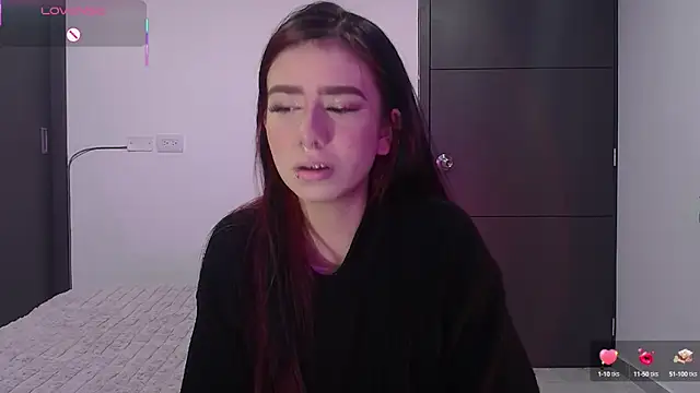 Snapshot of Your_rosalie chatting on September 12, 4:34 am Your rosalie online show from September 12, 4:34 am