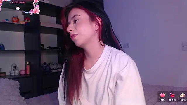 Snapshot of Your_rosalie chatting on September 23, 4:04 am Your rosalie online show from September 23, 4:04 am