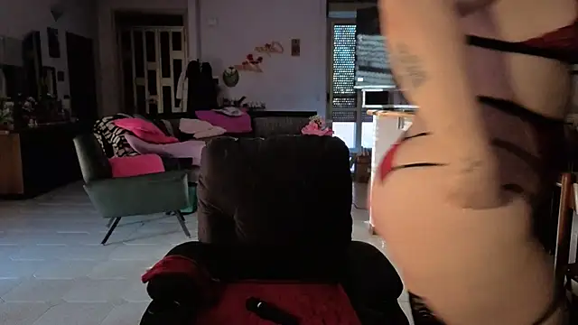 Snapshot of peachgirlmartyna chatting on November 23, 2:28 pm peachgirlmartyna online show from November 23, 2:28 pm