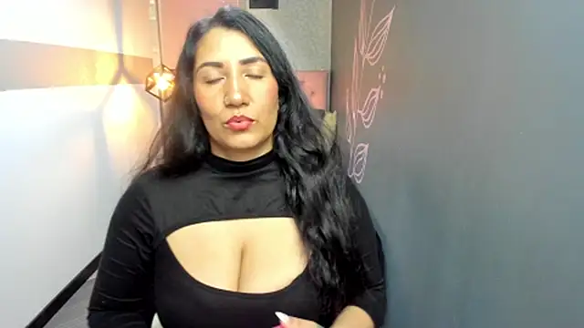 GiaFox  online show from February 25, 12:45 pm