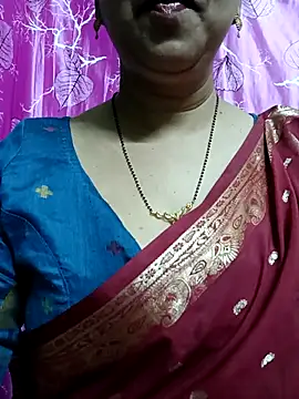 Rosy-B online show from March 2, 6:30 pm