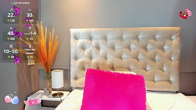 AriaRusso online show from December 17, 9:16 pm